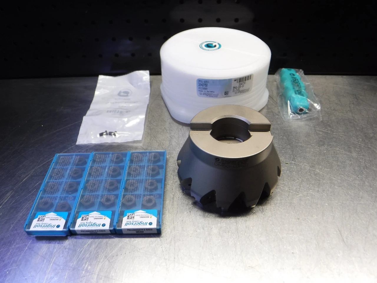 Ingersoll 4" - 4.21" Indexable Facemill With 30 Inserts DM5G-40R01 (LOC2212)
