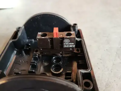 NEW SIEMENS 3SB3 801-0DB3