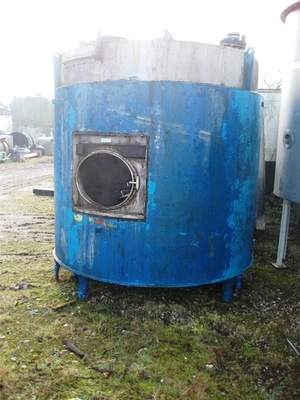 4500 L S/S JKTD Enclosed Mixing Tank