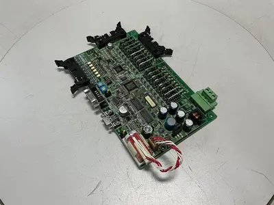 USED OMRON CPM2B-32CDR