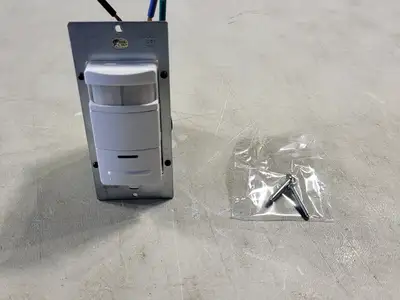 NEW LEVITON ODS15-IDW