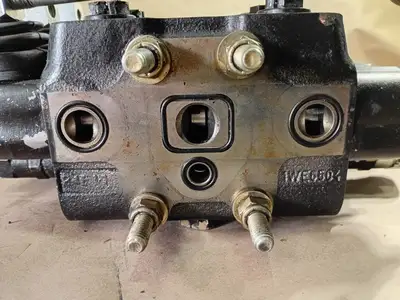 Hydraulic Valve 3 Section, 1WE6504, D06DF65A00044R