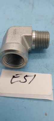 NEW Parker ELBOW  1" x 1/2 "