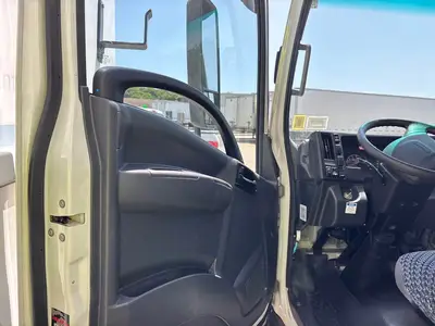 Used 2024 ISUZU NPR HD Box trucks Florida US | Truck and Van Outlet #1509183