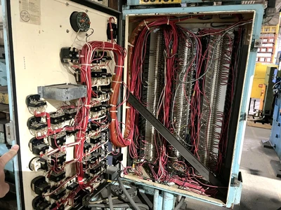 USED 1980 WARCO WARCO SC2-300-72-36 PRESS