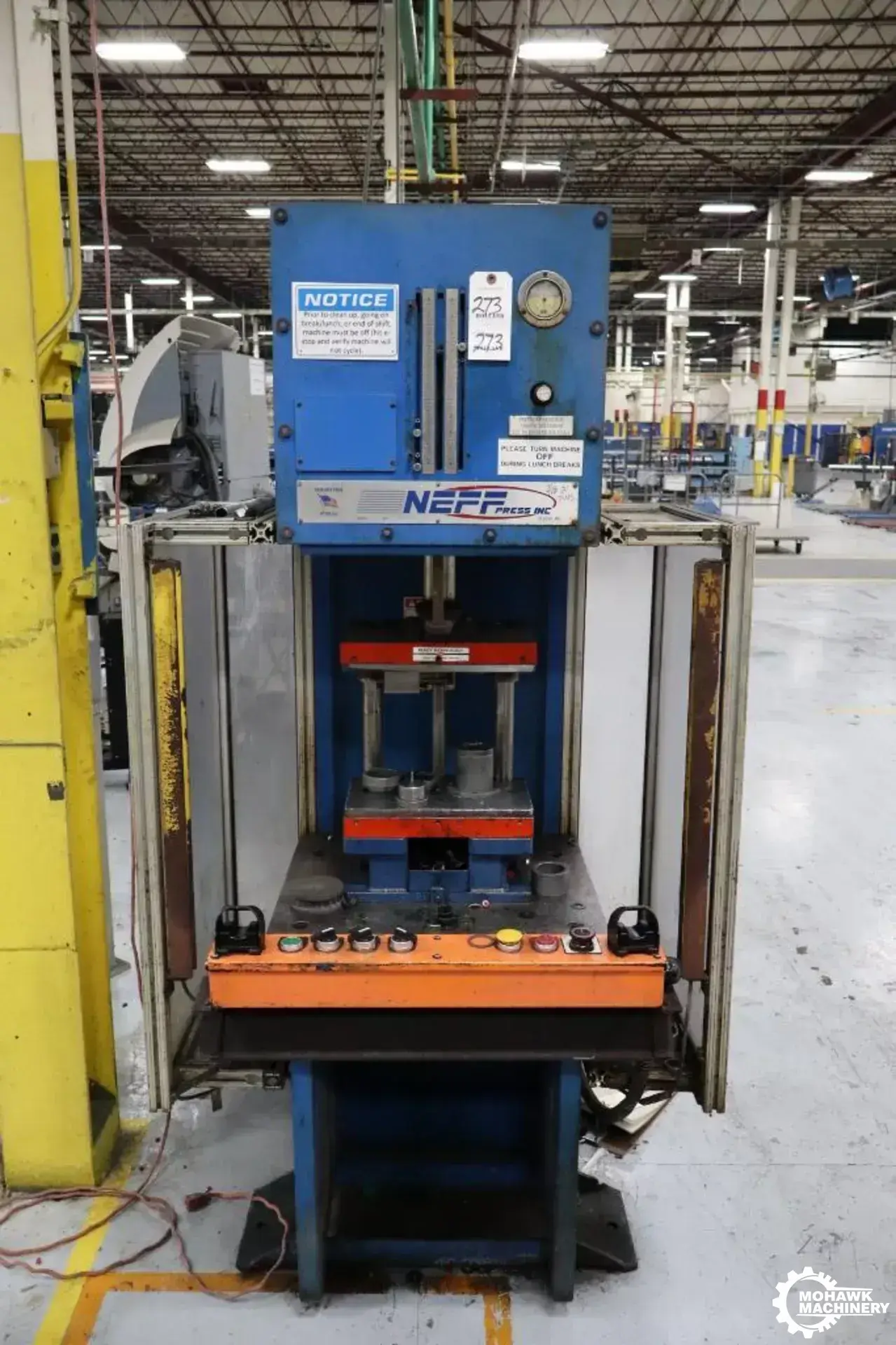 18 TON NEFF "DF15-5HS GAP FRAME FLOOR-STANDING HYDRAULIC PRODUCTION PRESS