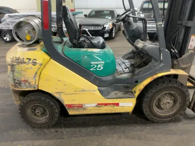 USED 2010 KOMATSU FG25T-16