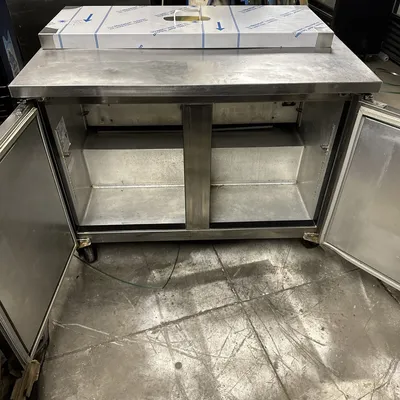 174-0176 Fogel FLP-45-12 45” Self Contained Prep Station Cooler