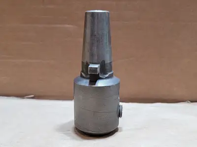 USED UNIVERSAL ENGINEERING 80851