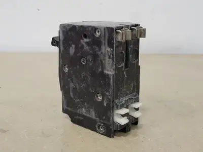 USED SQUARE D QOA2100