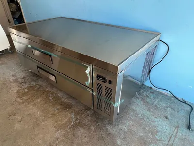 75-0244 Avantco 2 Drawer Refrigerated Chef Base 178CBE60HC