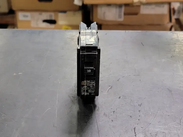 Used SQUARE D HOM120 Switchgears British Columbia CA | Lenmark #241537