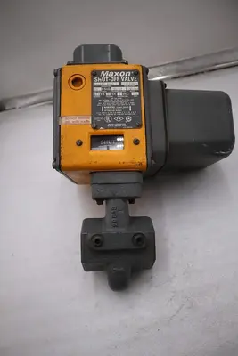 New Maxon 1.5" 5000 0 Natural Gas Shut Off Valve 70 PSI 115 Volt Trim 1-1 6 Sec
