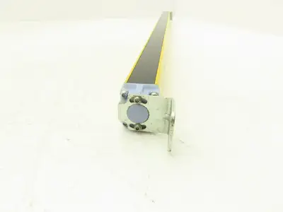 Schmersal SLC440COM-E-0650-14 Safety Light Curtain Transmitter Only