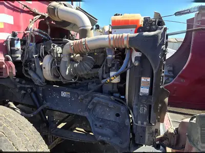 USED 2013 PETERBILT 384
