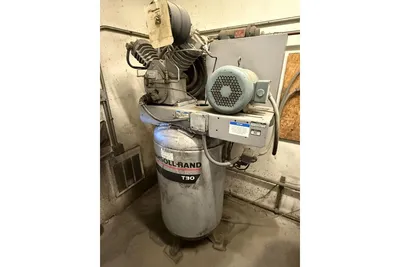 Used _UNKNOWN_ _UNKNOWN_ Tank Mounted Air Compressors Utah US | KD Auctions #1553918