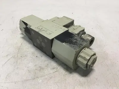 USED YUKEN DSG-01-3C2-D24-50