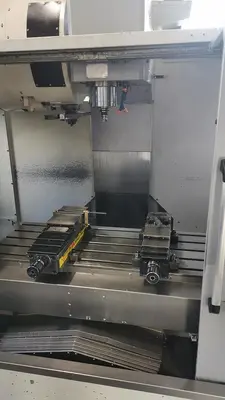 Used 2013 LILIAN SVM 105 Vertical Machining Centers CZ | Amaron s.r.o. #1056718