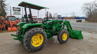 USED 2013 JOHN DEERE 5055E