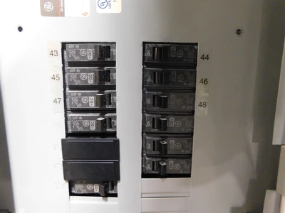 GE _UNKNOWN_ Electrical Panel & Distribution Boards | Equipment Recovery Corp. (7)