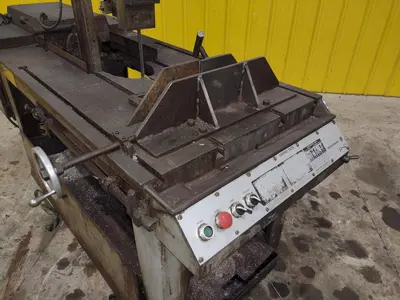 18" x 20" MARVEL SERIES 8 MARK I VERTICAL TILTING BANDSAW: YOBRO #23953