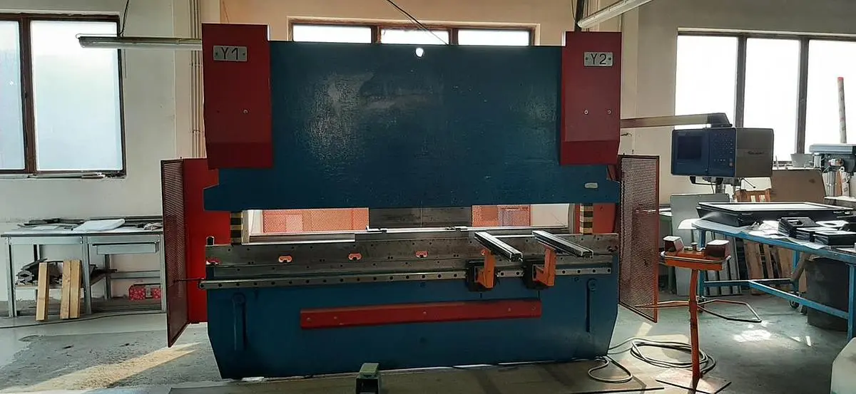Used 1997 BEYELER PR 6 Press Brakes CZ | Amaron s.r.o. #1056804