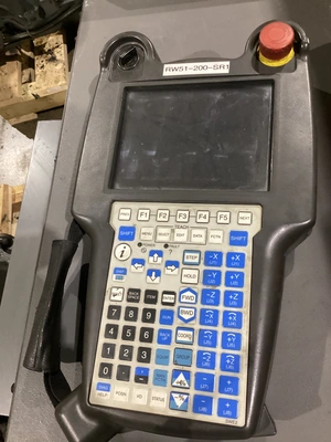 USED FANUC R-2000IB/210F + R30IB