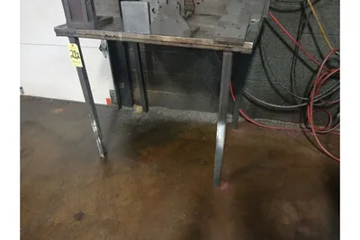 Used _UNKNOWN_ _UNKNOWN_ Work Benches Ohio US | Thompson Auctioneers #1554051