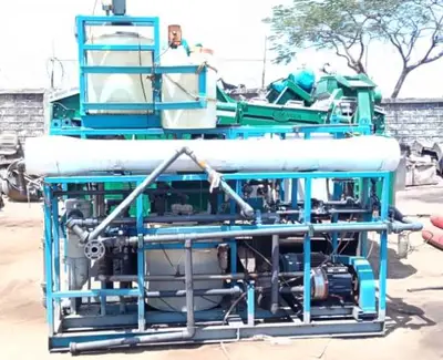 (3) Derrick DP-628 VE dual pool shale shakers.