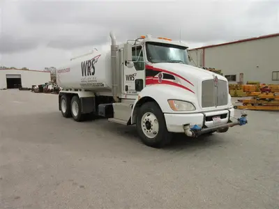 USED 2017 Kenworth T370