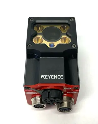 USED KEYENCE 1D AND 2D CODE READER, AUTOFOCUS TYPE, FIXED MOUNT