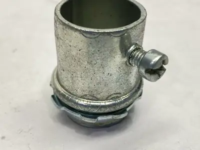 USED HALEX 3/4" SET-SCREW EMT CONDUIT CONNECTOR LOT OF 17