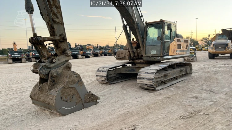 Used 2022 HYUNDAI HX350AL Crawler Excavators Texas US | National Equipment Dealers #1422457