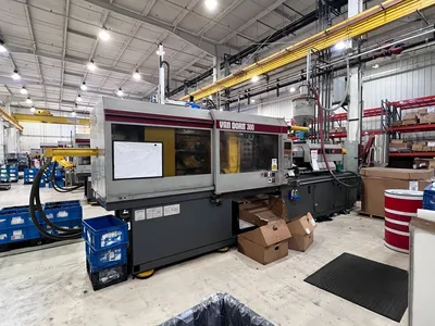 1997 VAN DORN DEMAG 300HT30 Plastic Injection Mold | Universal Press & Machinery (UPM) (2)