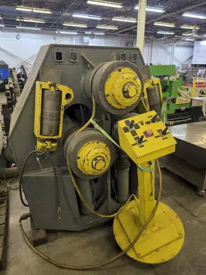 5" X 5" X 1/2" PULLMAX Z-41 HYDRAULIC ANGLE ROLL