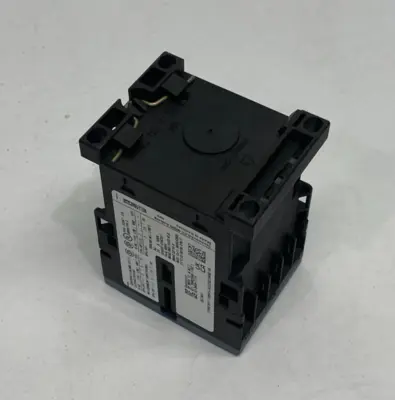 3RT2017-1BB41 | Siemens  SIRIUS Contactor 12A, 400V, 5.5kW, 1NO - Used
