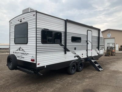 Used 2022 DELLA TERRA 200RD Campers, Caravans, Motorhomes Michigan US | Miedema Asset Management Group #1341092
