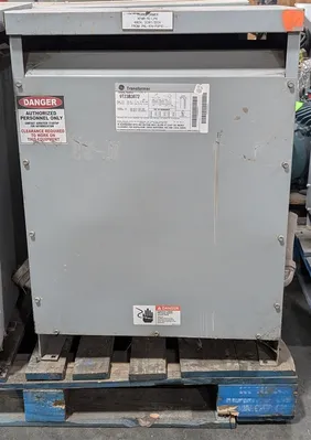 30 kVA GE 9T23B3872 Dry Type Transformer 480V PRI 208Y/120V SEC Tested