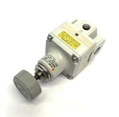 Used SMC Modular Precision Regulator 1/4" Ports Air Pressure Regulators Michigan US | Maverick Industrial Sales #1394270