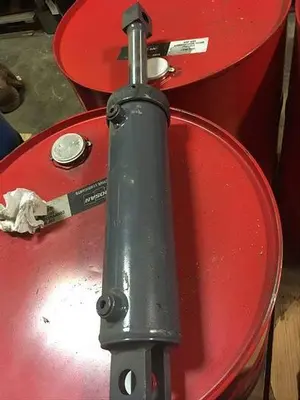 New | in-Stock ATLAS COPCO BREAKOUT WRENCH CYLINDER - 57345316 Hydraulic Cylinders Pennsylvania US | East West Machinery & Drilling #1415921