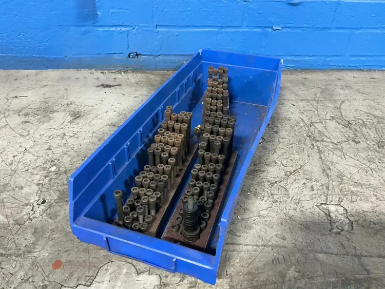 Used _UNKNOWN_ _UNKNOWN_ Bolts Ohio US | HGR 24 #1463282