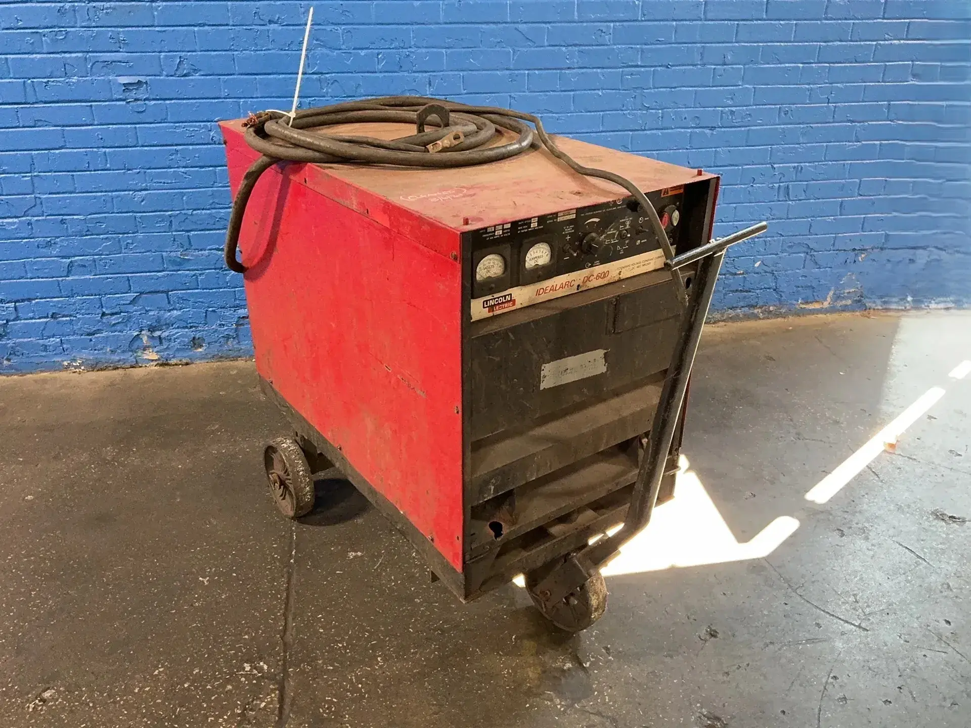 Used LINCOLN ELECTRIC IDEALARC DC600 Arc Welders Ohio US | HGR 24 #1333775