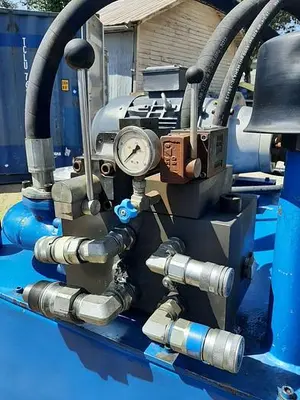 USED 2015 DB TECHNOLOGIES STRUDER-PRESS MACHINE
