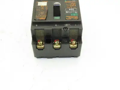 Fuji EA33 Circuit Breaker 20A 460VAC 3-Pole Lot of 9
