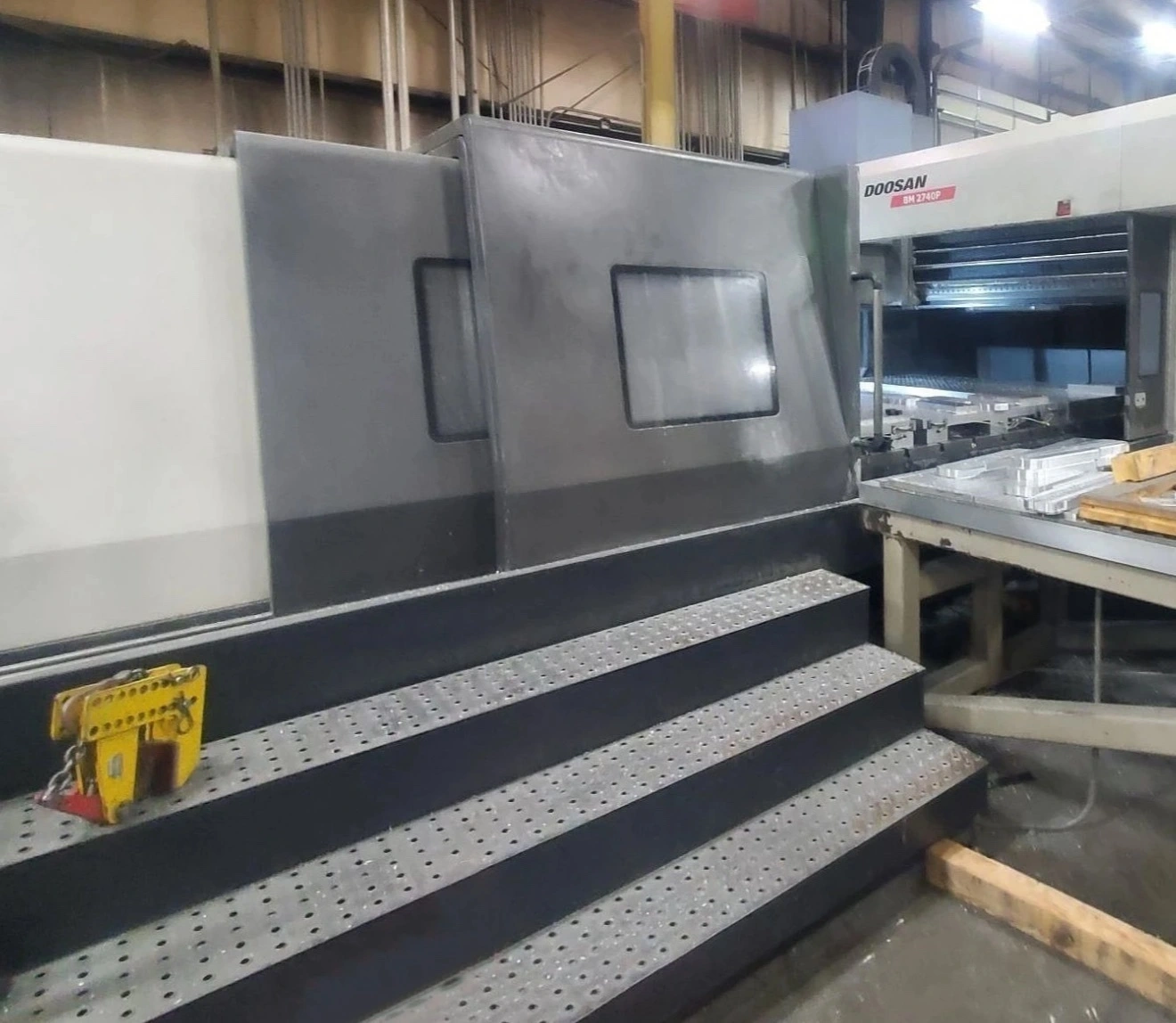USED 2011 DOOSAN BM 2740P