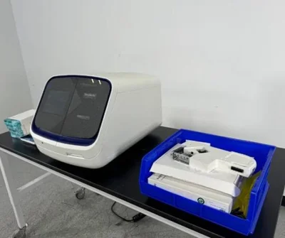 USED THERMO FISHER SCIENTIFIC SEQSTUDIO
