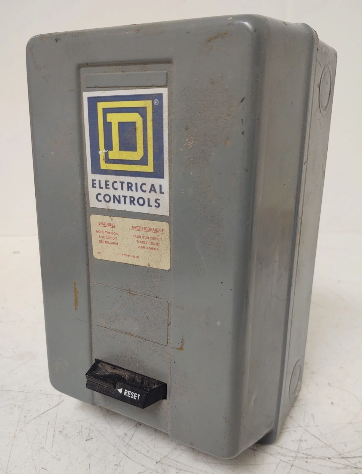USED Square D 8536SAG12V03
