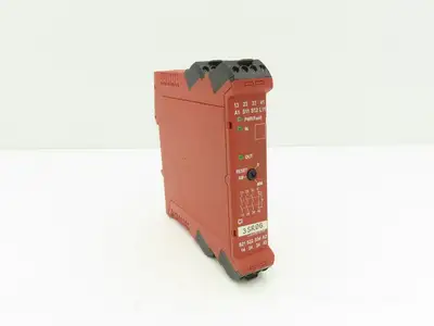 Allen Bradley 440R-S13R2 Guardmaster Multi-Function Safety Module Ser A 101