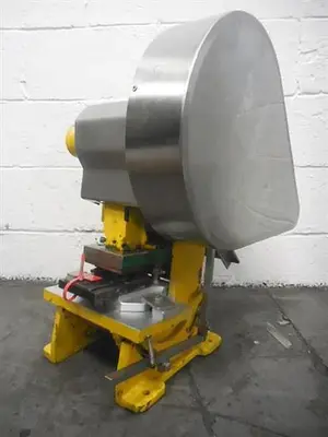 Curt die cutter.