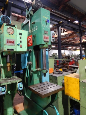 USED LBM 10 TON